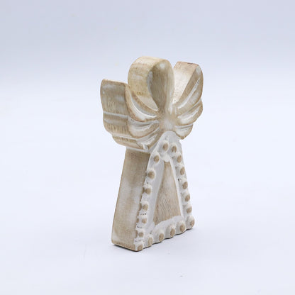 Engel aus Mangoholz – Weiß gewaschen – 13 cm