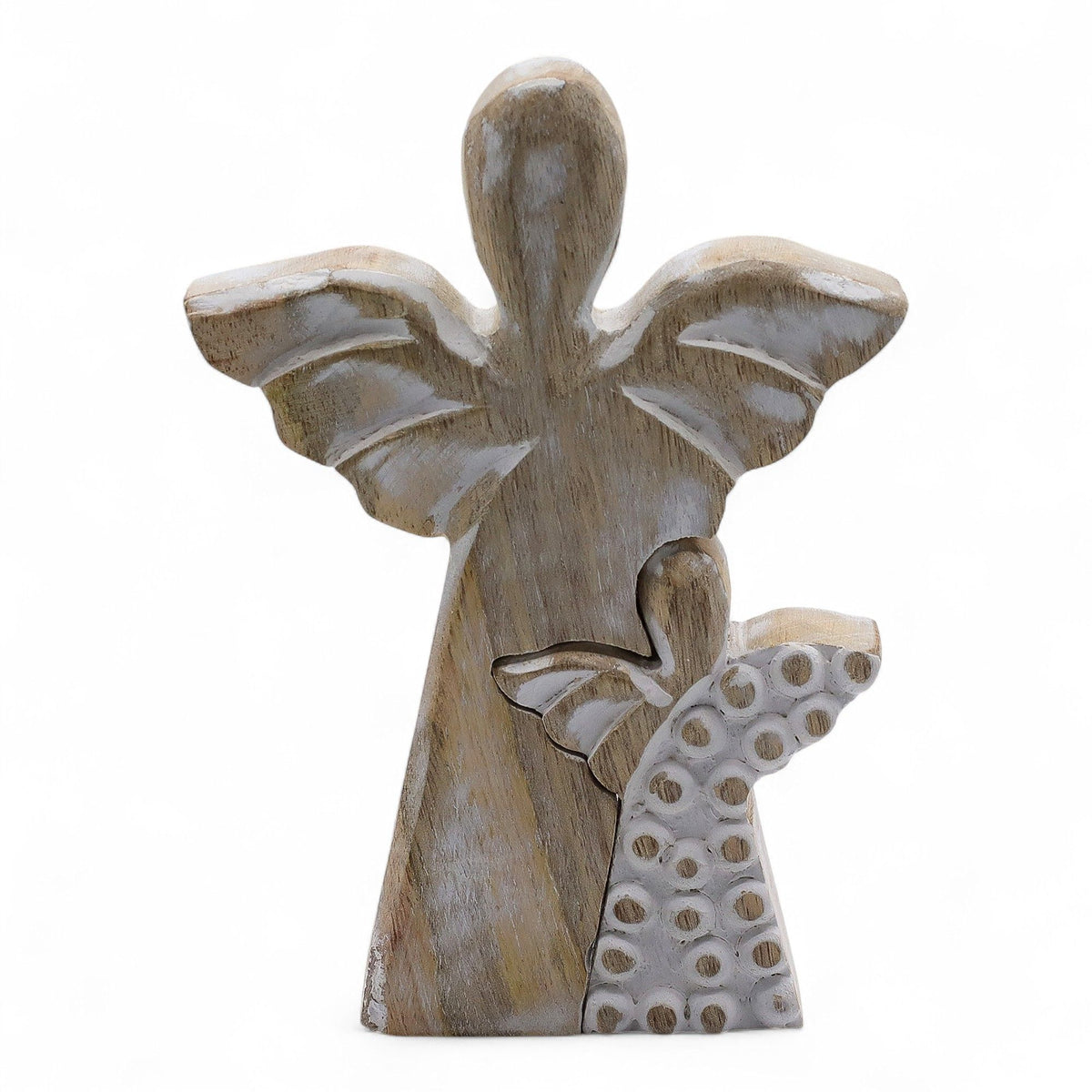 Engel aus Mangoholz - Weiß gewaschen - 15 cm