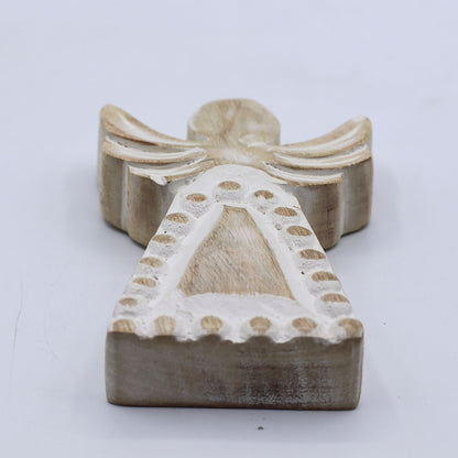 Engel aus Mangoholz – Weiß gewaschen – 13 cm