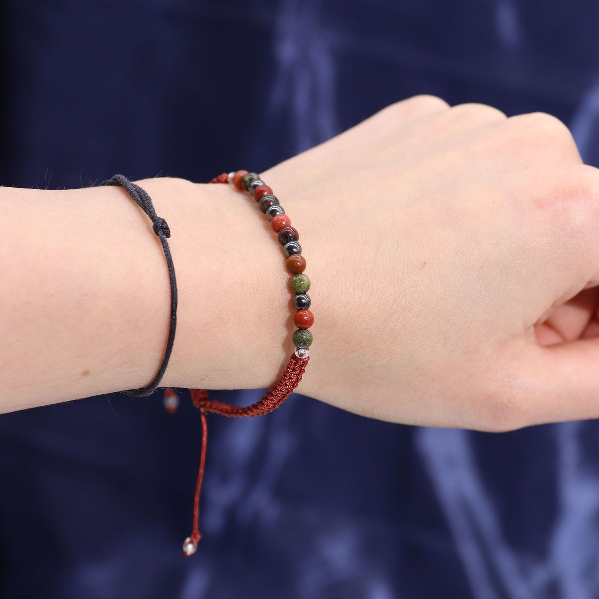 Sternzeichen-Kristallkerze mit Edelsteinarmband und Kartenlegung – Widder