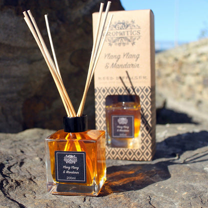 Aroma-Diffusor mit ätherischen Ölen Geranie & Rose, 200 ml