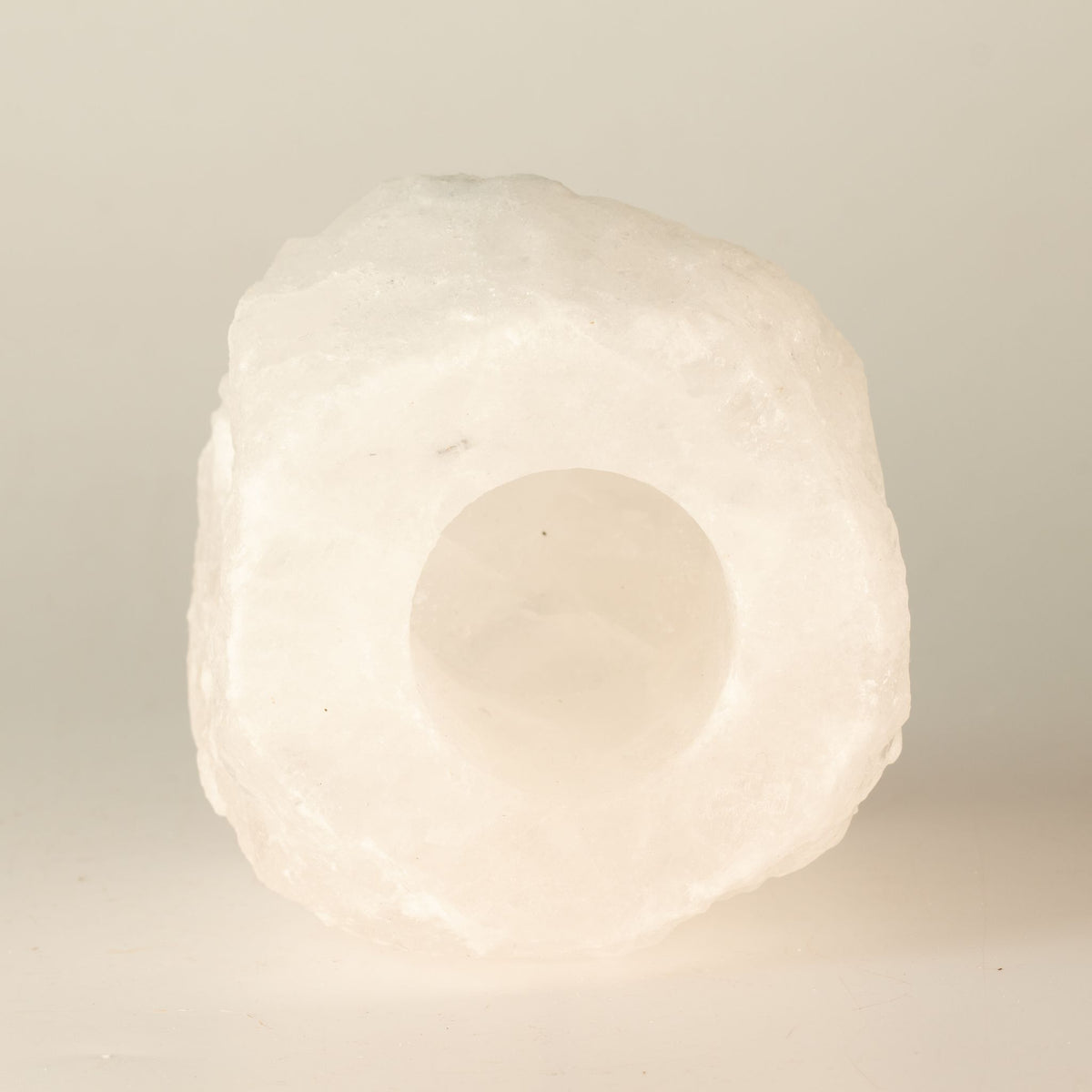 Weißer Salzkerzenhalter, 600–800 g.